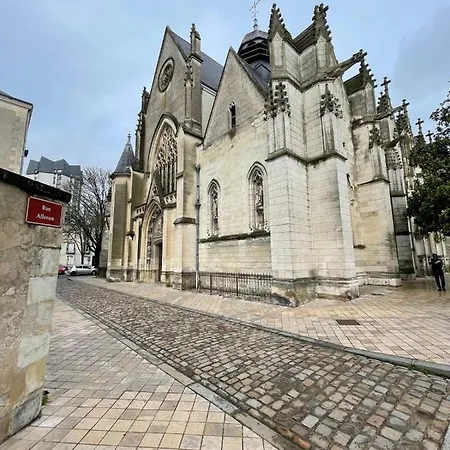 Amboise A Castle Life *