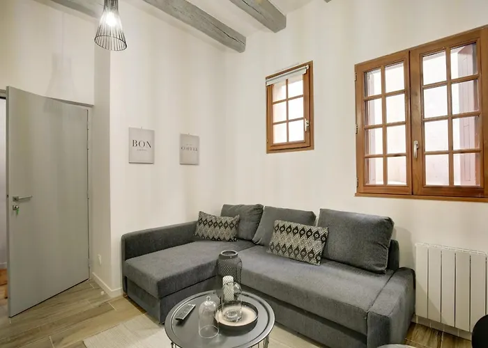 Amboise A Castle Life * Tours